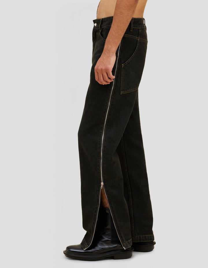 UNZIPPED JEAN