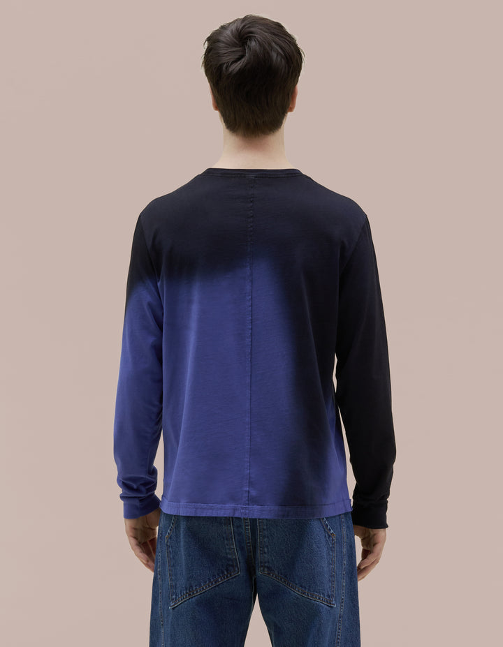 LAPPED LONGSLEEVE.